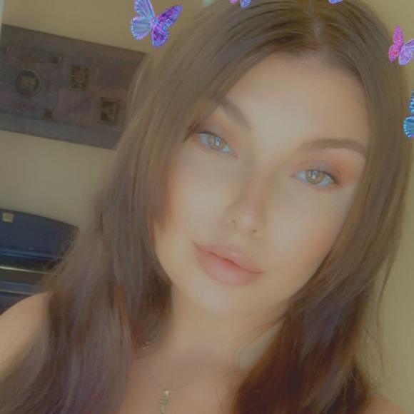 Meet your Posher, Kim - Picture 4 of 5